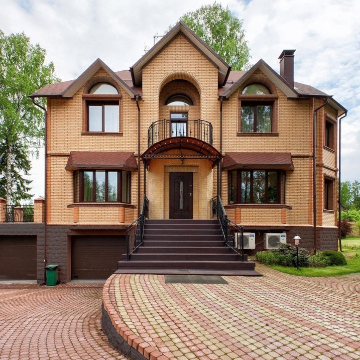 Дом “под ключ” из керамзитоблока+фасад кирпич