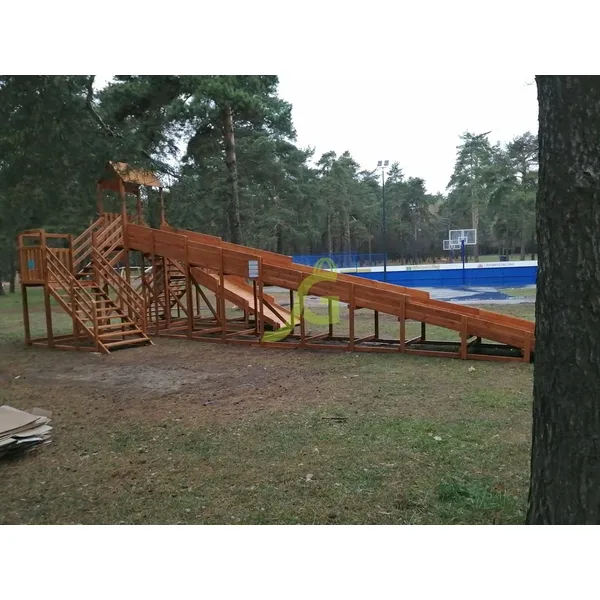 Зимняя деревянная горка ‘IgraGrad Snow Fox 12 м’ с двумя скатами Зимняя деревянная горка ‘IgraGrad Snow Fox 12 м’ с двумя скатами