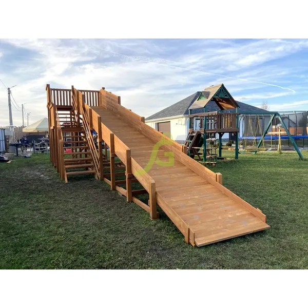 Зимняя горка ‘IgraGrad Snow Fox’, скат 8 м Зимняя горка ‘IgraGrad Snow Fox’, скат 8 м