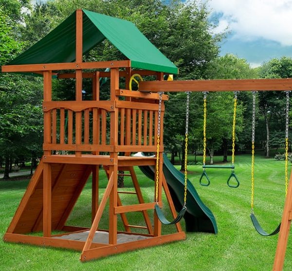 Небольшой спортивно-игровой комплекс GORILLA (PLAYNATION) «Конго 2» с фортом под матерчатой крышей.