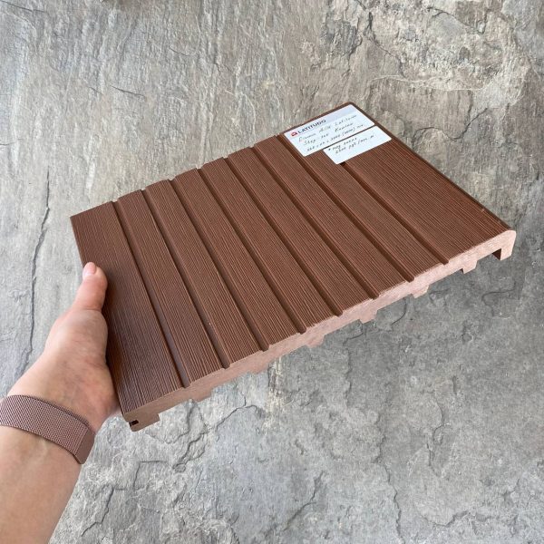 Ступень ДПК Latitudo Step-320 320х24х4000 Каштан Полнотелая