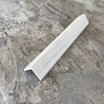 Уголок декоративный Bruggan Multicolor 40х40х3000 Белый Дым